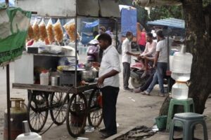 BMC to raid Mumbai street food stall